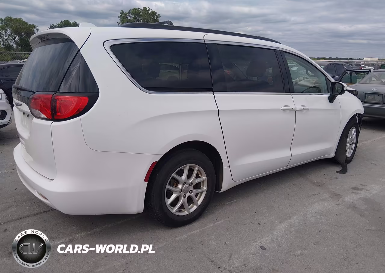 2020 Chrysler Voyager Lxi VIN:2C4RC1DGXLR257043 - 4