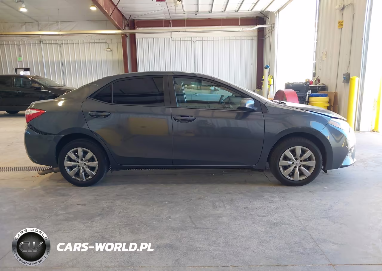 2016 Toyota Corolla Le VIN:5YFBURHE9GP378951 - 13
