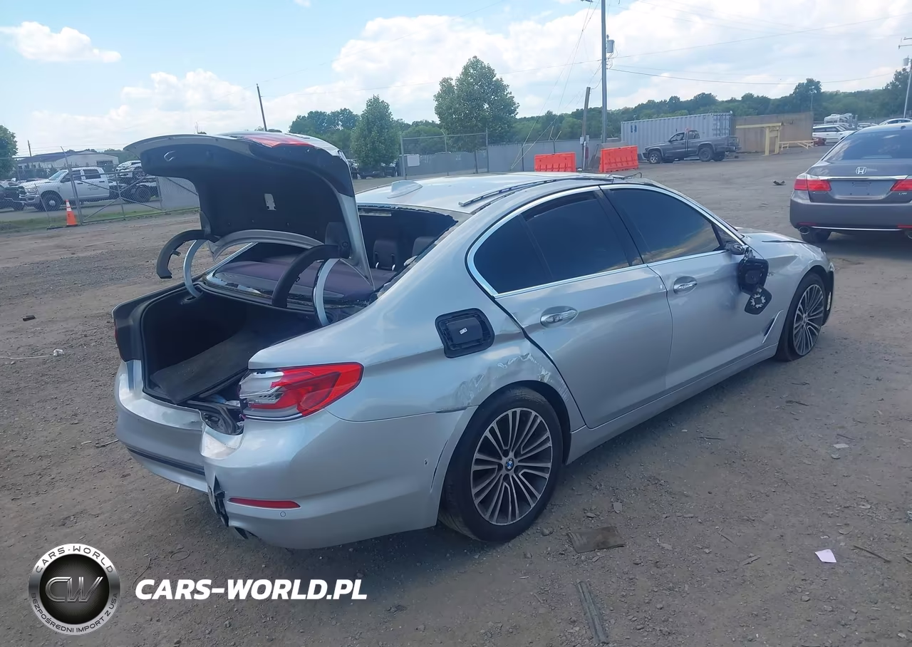 2017 BMW 530I xDrive VIN:WBAJA7C30HWA70302 - 4