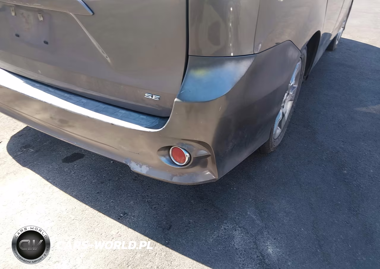 2011 Toyota Sienna Se VIN:5TDXK3DC4BS098755 - 12