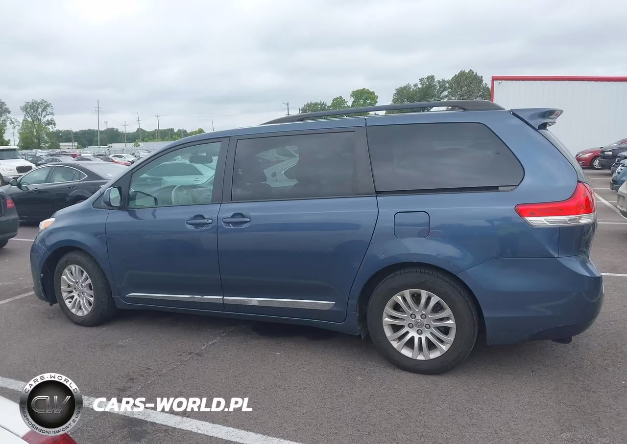 2014 Toyota Sienna Xle V6 8 Passenger VIN:5TDYK3DC7ES418109 - 14