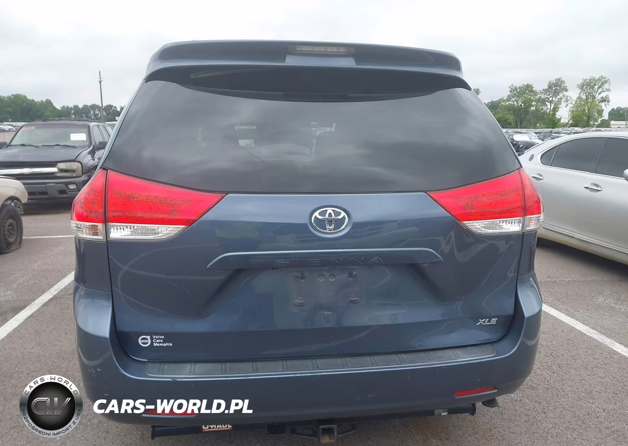 2014 Toyota Sienna Xle V6 8 Passenger VIN:5TDYK3DC7ES418109 - 16
