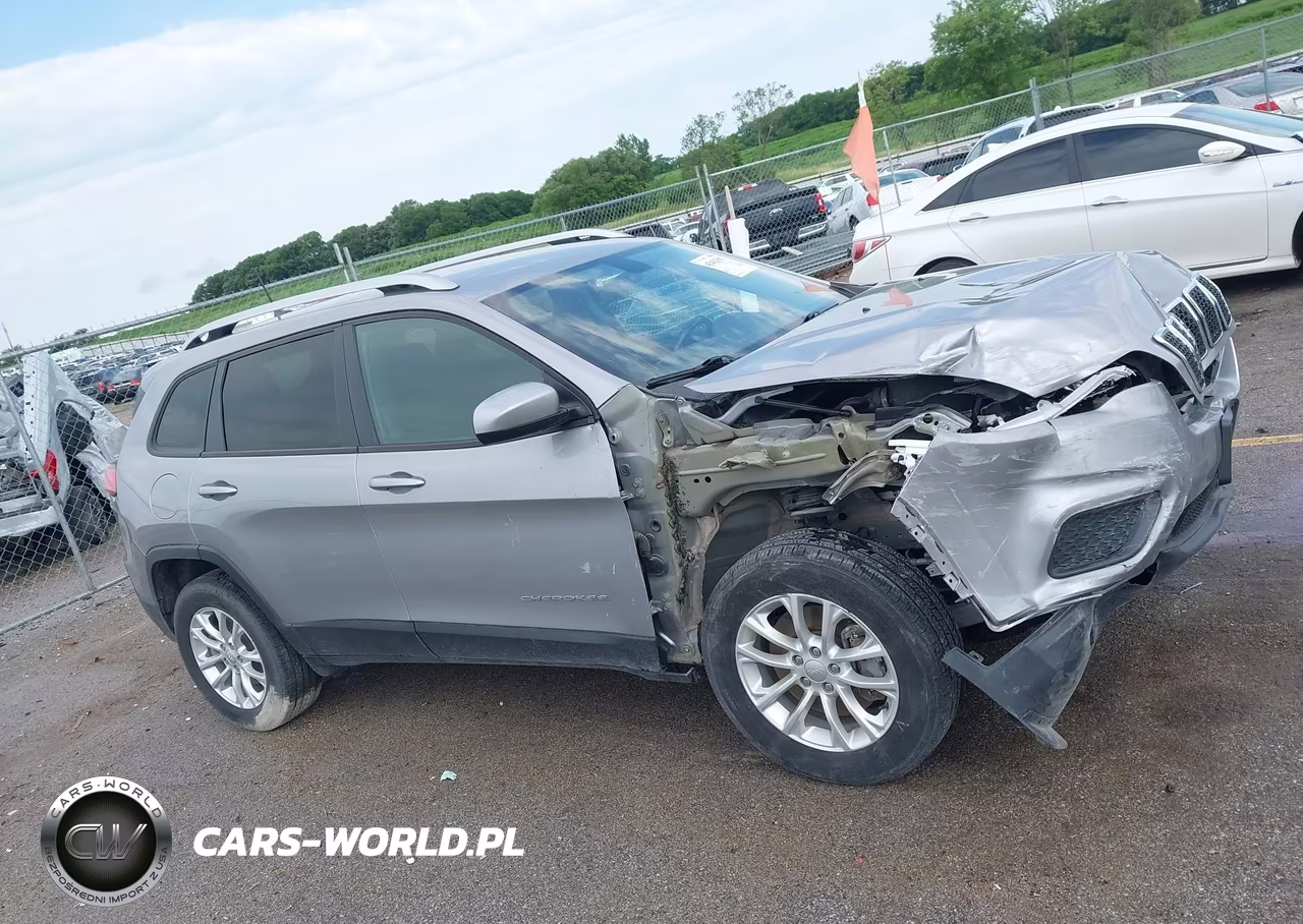 2020 Jeep Cherokee Latitude 4X4 VIN:1C4PJMCB6LD584000 - 14