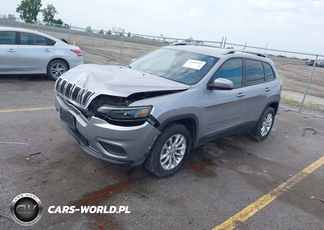 2020 Jeep Cherokee Latitude 4X4 VIN:1C4PJMCB6LD584000 - 2