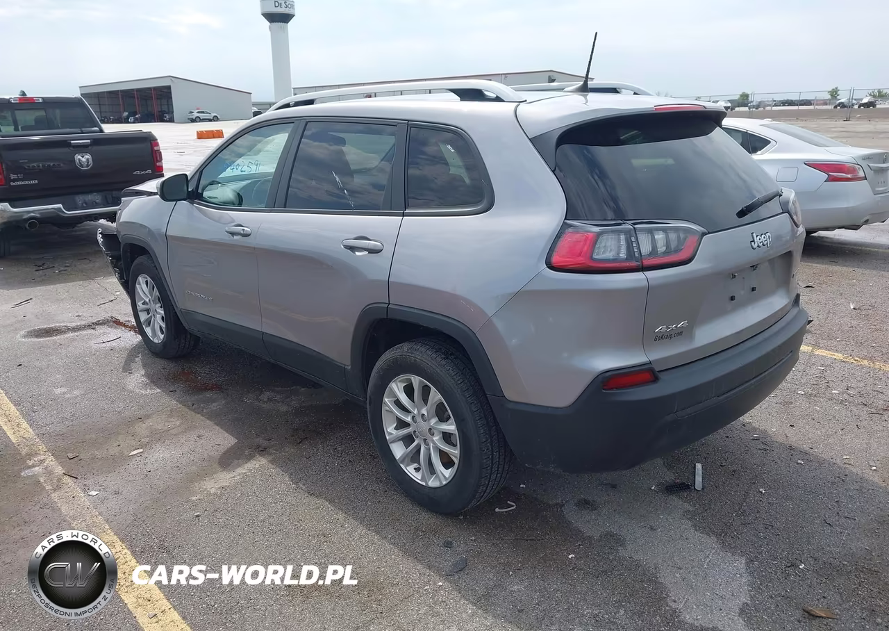 2020 Jeep Cherokee Latitude 4X4 VIN:1C4PJMCB6LD584000 - 3