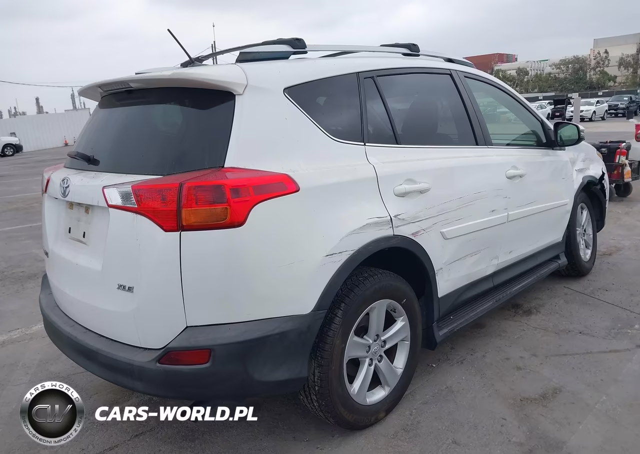 2014 Toyota Rav4 Xle VIN:JTMWFREV8EJ020225 - 4