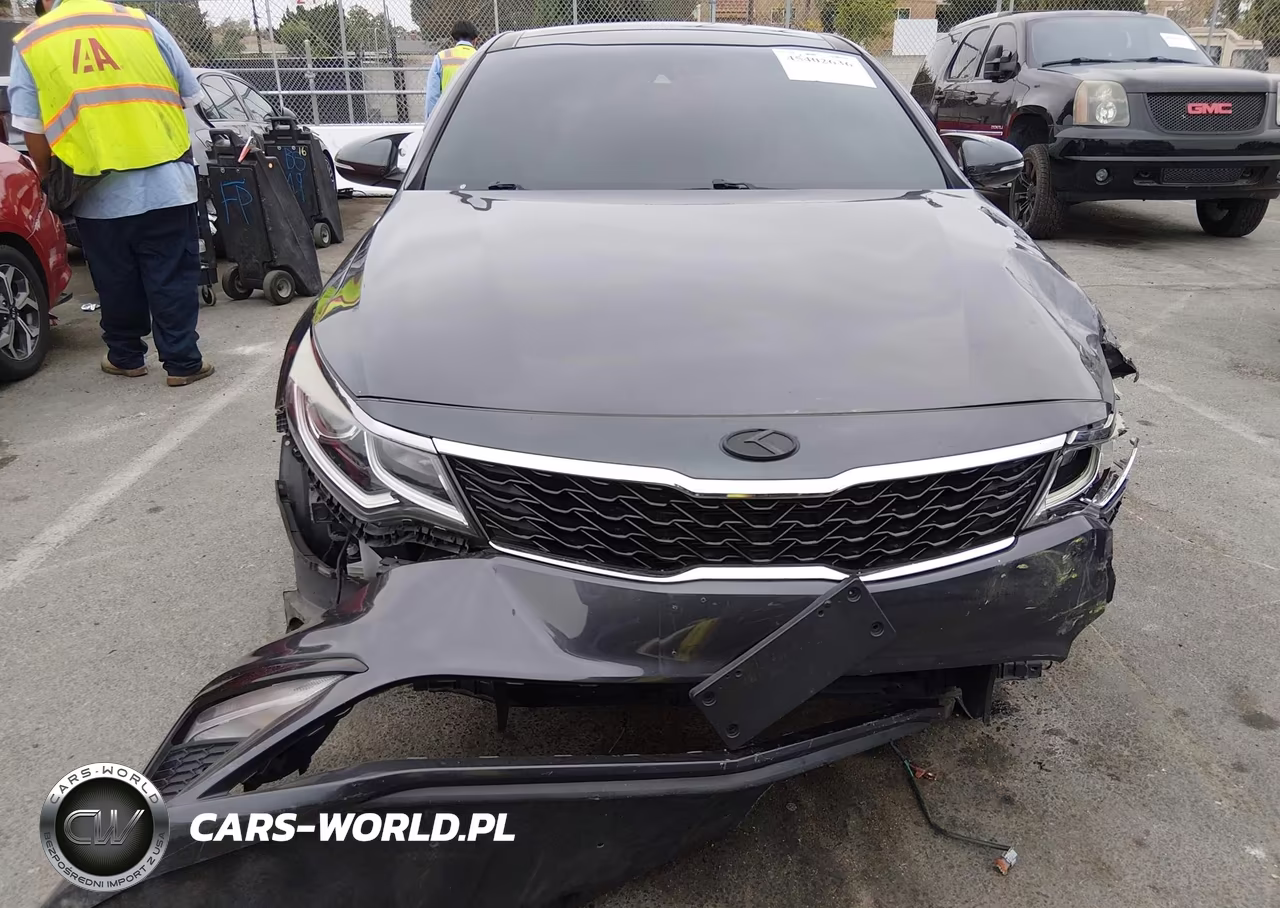 2019 Kia Optima S VIN:5XXGT4L33KG294174 - 12