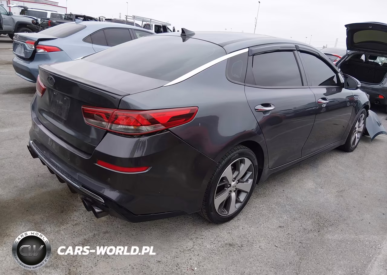 2019 Kia Optima S VIN:5XXGT4L33KG294174 - 4