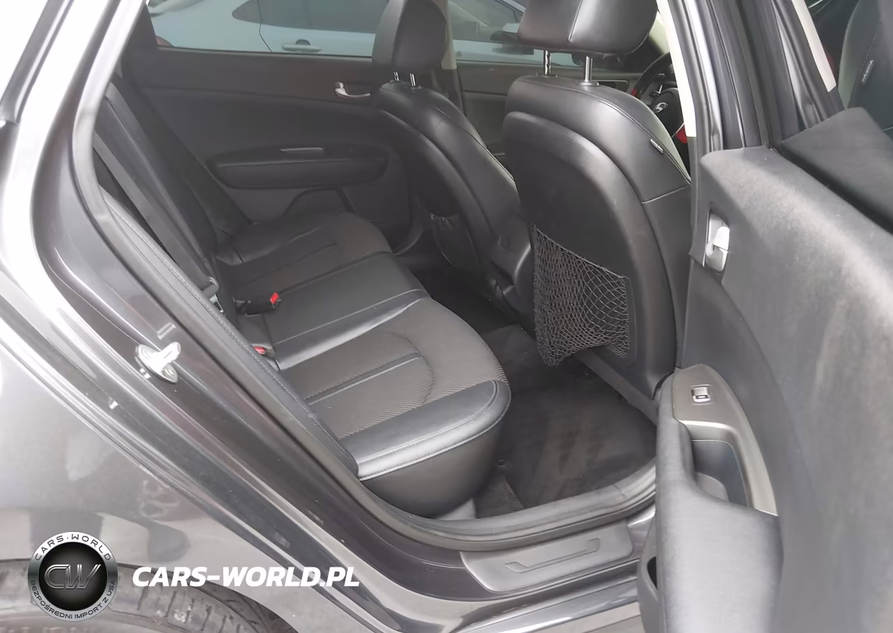2019 Kia Optima S VIN:5XXGT4L33KG294174 - 8