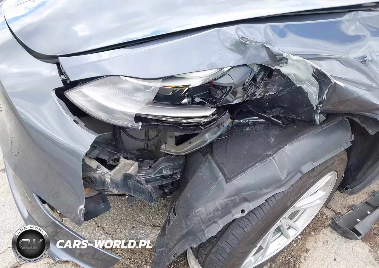 2023 Tesla Model Y VIN:7SAYGDEE1PF616315 - 6