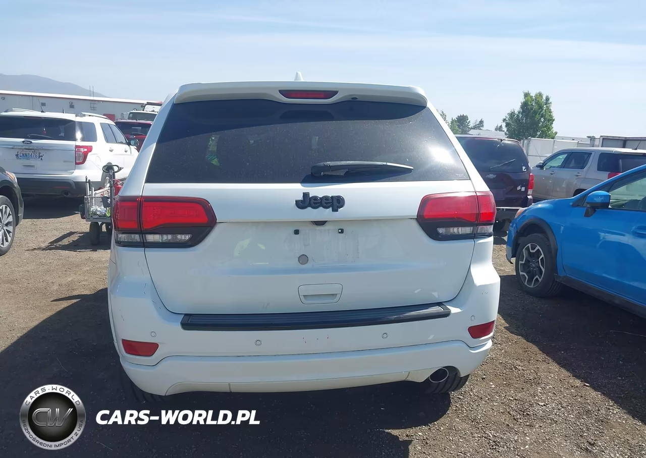 2018 Jeep Grand Cherokee Altitude 4X2 VIN:1C4RJEAG7JC404104 - 17