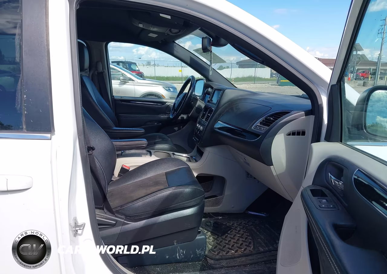 2020 Dodge Grand Caravan Sxt VIN:2C4RDGCG3LR154175 - 5