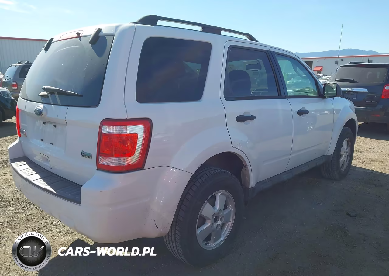 2011 Ford Escape Xlt VIN:1FMCU0DG0BKB40965 - 4