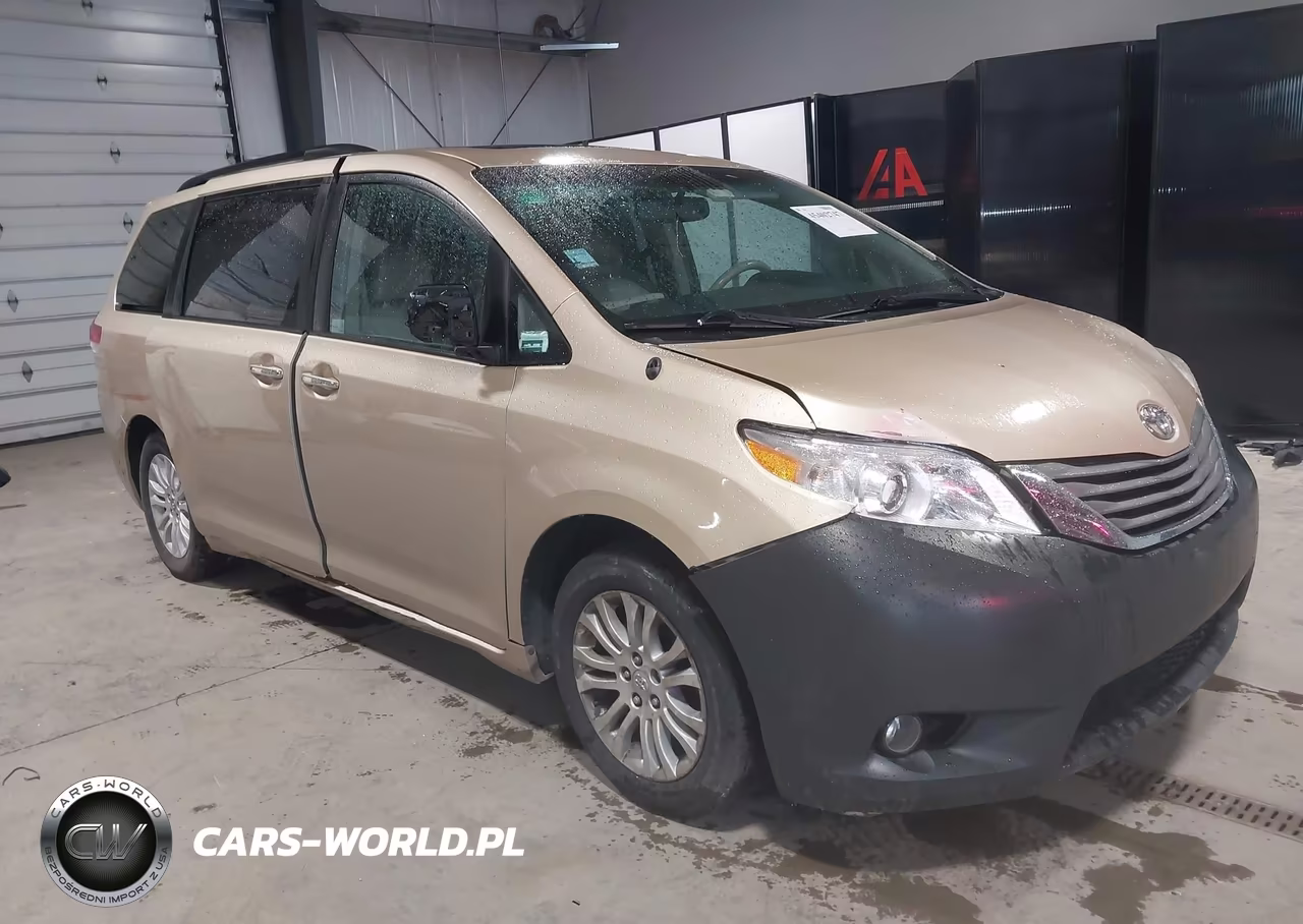 2012 Toyota Sienna Xle V6 8 Passenger