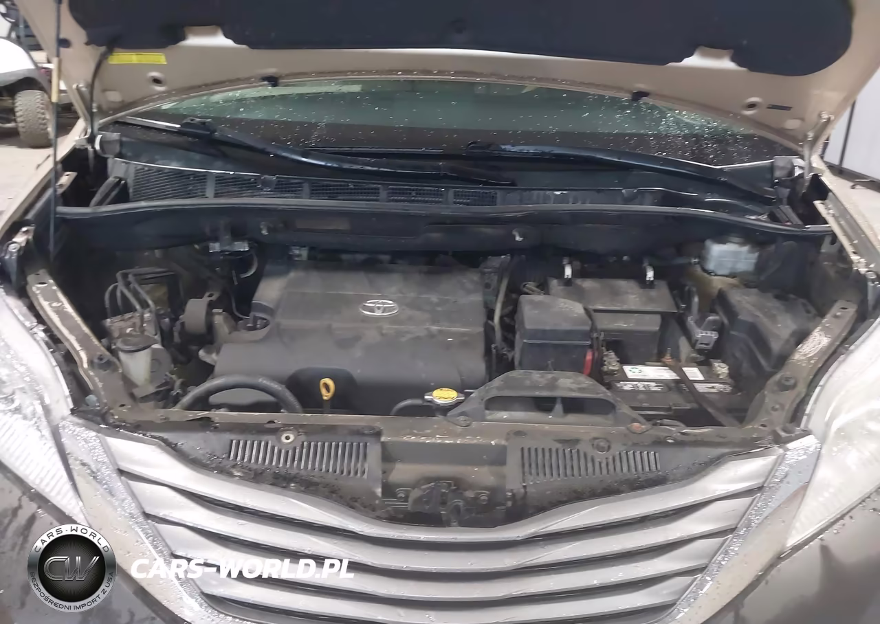 2012 Toyota Sienna Xle V6 8 Passenger VIN:5TDYK3DC2CS245385 - 10