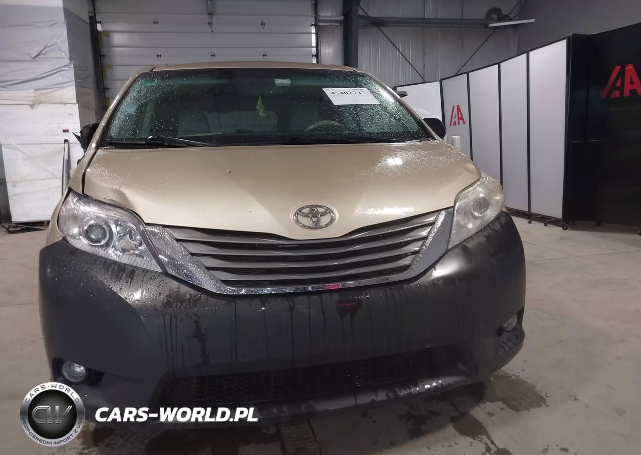 2012 Toyota Sienna Xle V6 8 Passenger VIN:5TDYK3DC2CS245385 - 12