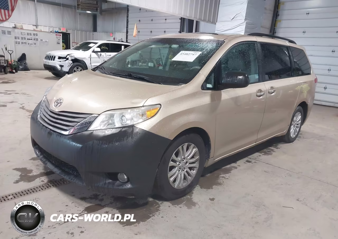 2012 Toyota Sienna Xle V6 8 Passenger VIN:5TDYK3DC2CS245385 - 2
