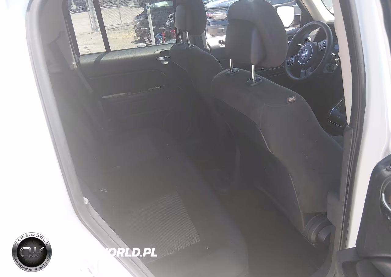 2017 Jeep Patriot Sport Fwd VIN:1C4NJPBA4HD115772 - 8