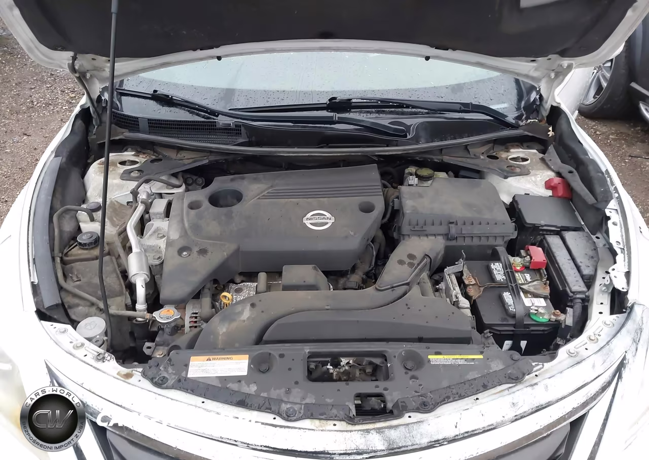 2015 Nissan Altima 2.5 S VIN:1N4AL3AP5FC115456 - 10