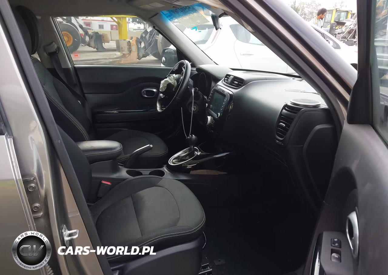 2016 Kia Soul + VIN:KNDJP3A53G7367486 - 5