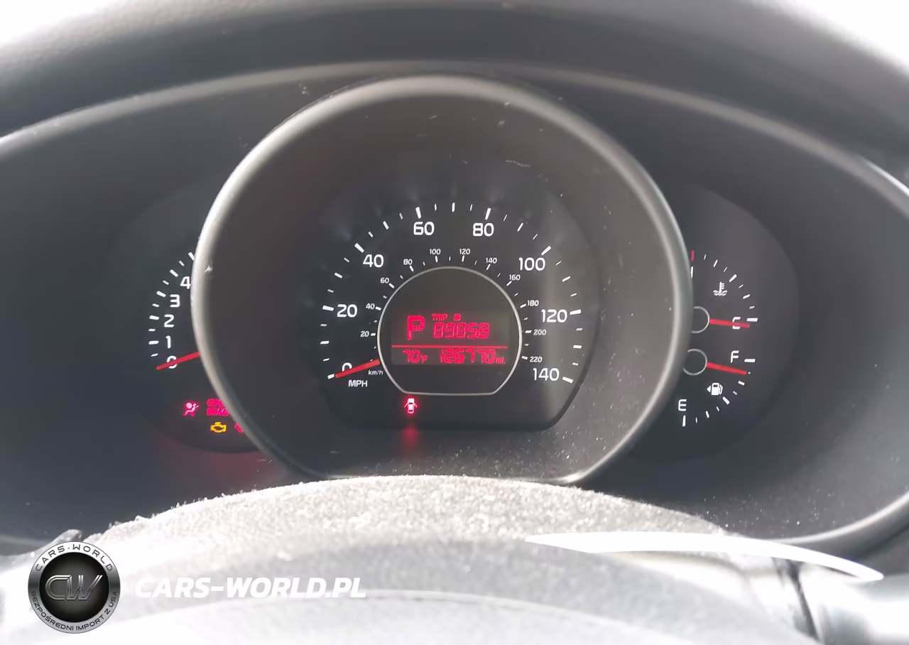 2016 Kia Soul + VIN:KNDJP3A53G7367486 - 7
