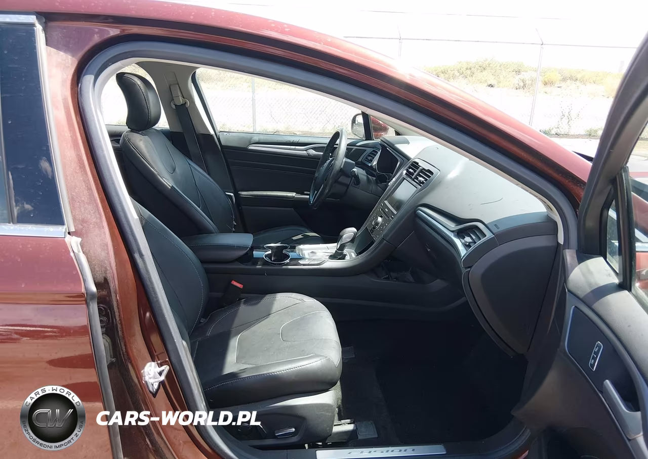 2015 Ford Fusion Hybrid Titanium VIN:3FA6P0RU4FR224141 - 5