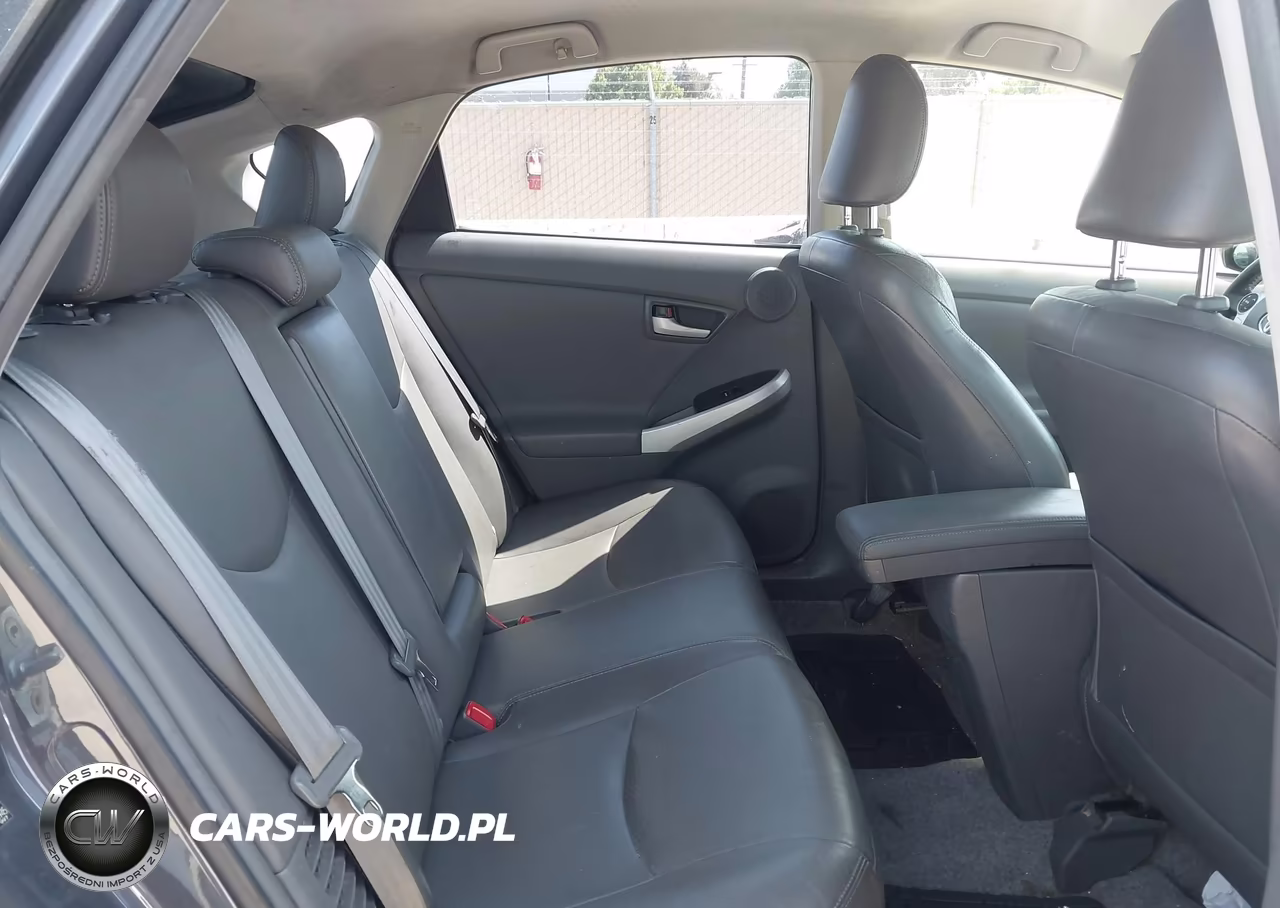 2010 Toyota Prius V VIN:JTDKN3DU6A0050945 - 8