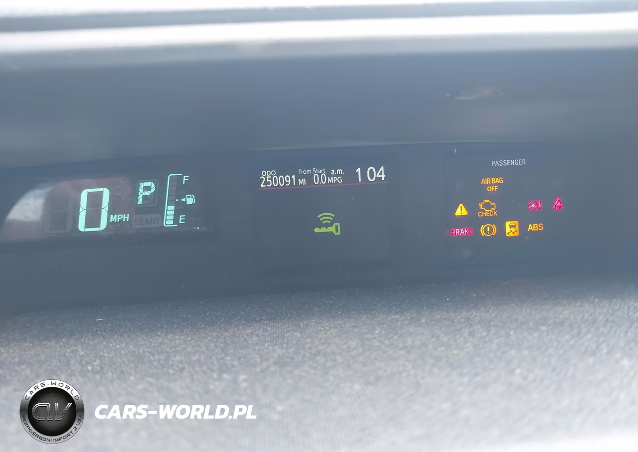 2012 Toyota Prius C Three VIN:JTDKDTB3XC1510716 - 7