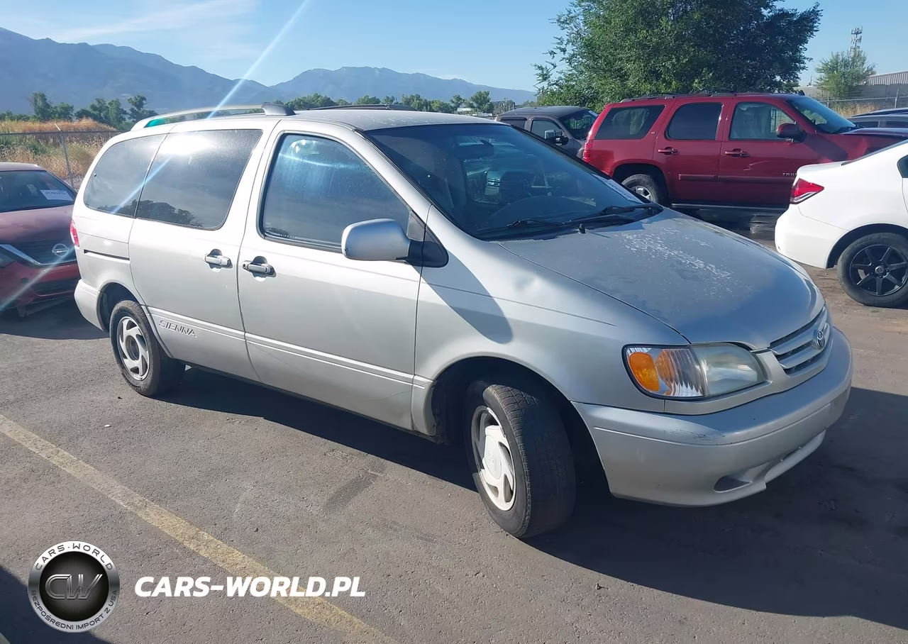 2003 Toyota Sienna Le