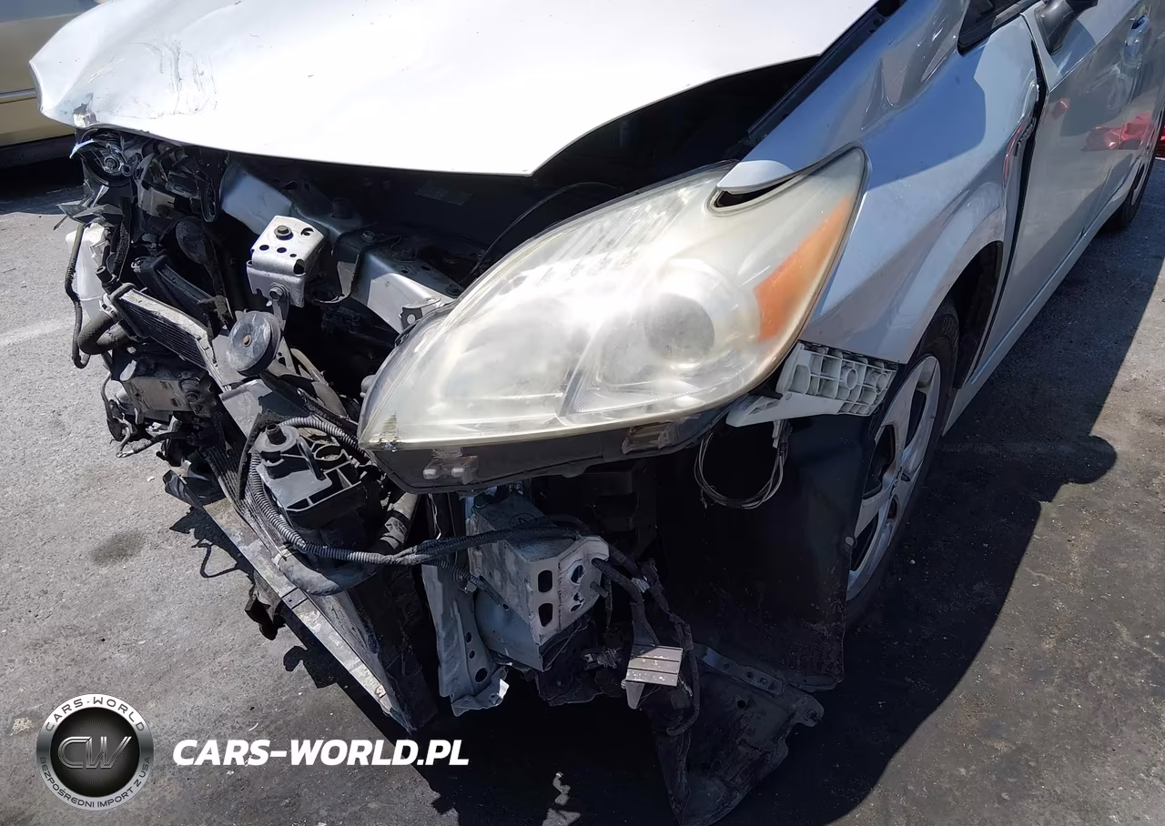 2015 Toyota Prius Two VIN:JTDKN3DU9F0456578 - 13