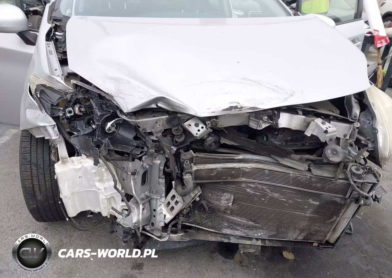 2015 Toyota Prius Two VIN:JTDKN3DU9F0456578 - 6