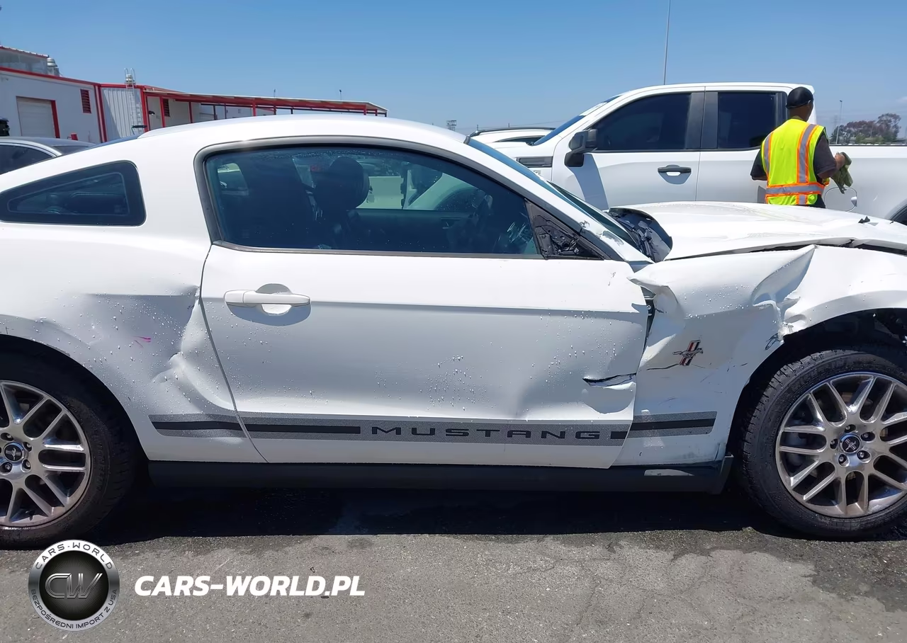 2012 Ford Mustang V6 Premium VIN:1ZVBP8AM3C5263740 - 14