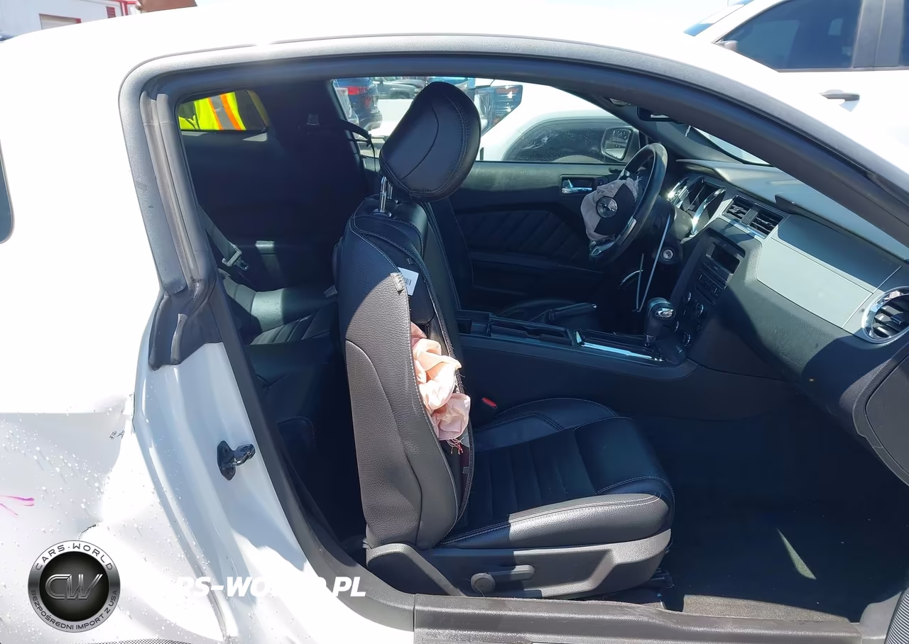 2012 Ford Mustang V6 Premium VIN:1ZVBP8AM3C5263740 - 5