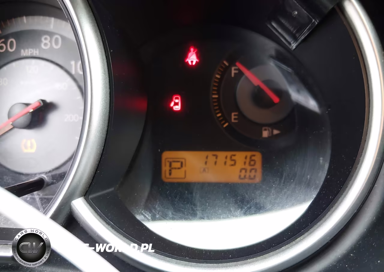 2008 Nissan Versa 1.8 S VIN:3N1BC13E28L365214 - 15