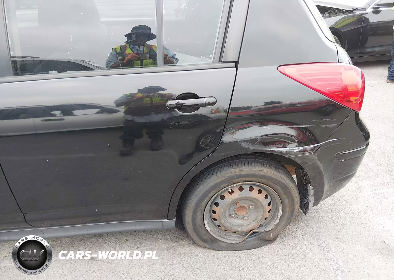 2008 Nissan Versa 1.8 S VIN:3N1BC13E28L365214 - 6