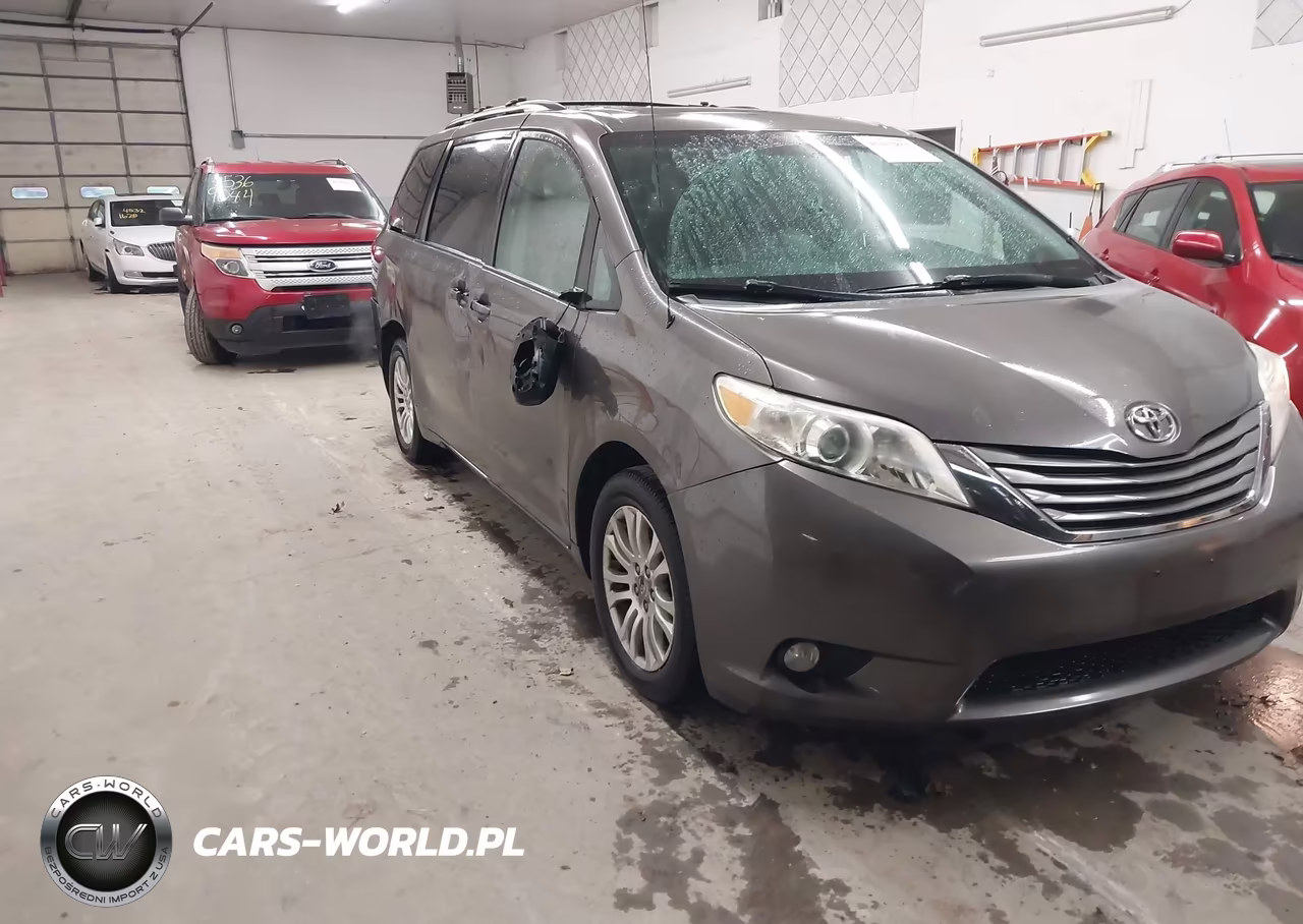 2012 Toyota Sienna Xle V6 8 Passenger – zdjęcie 1 z 16