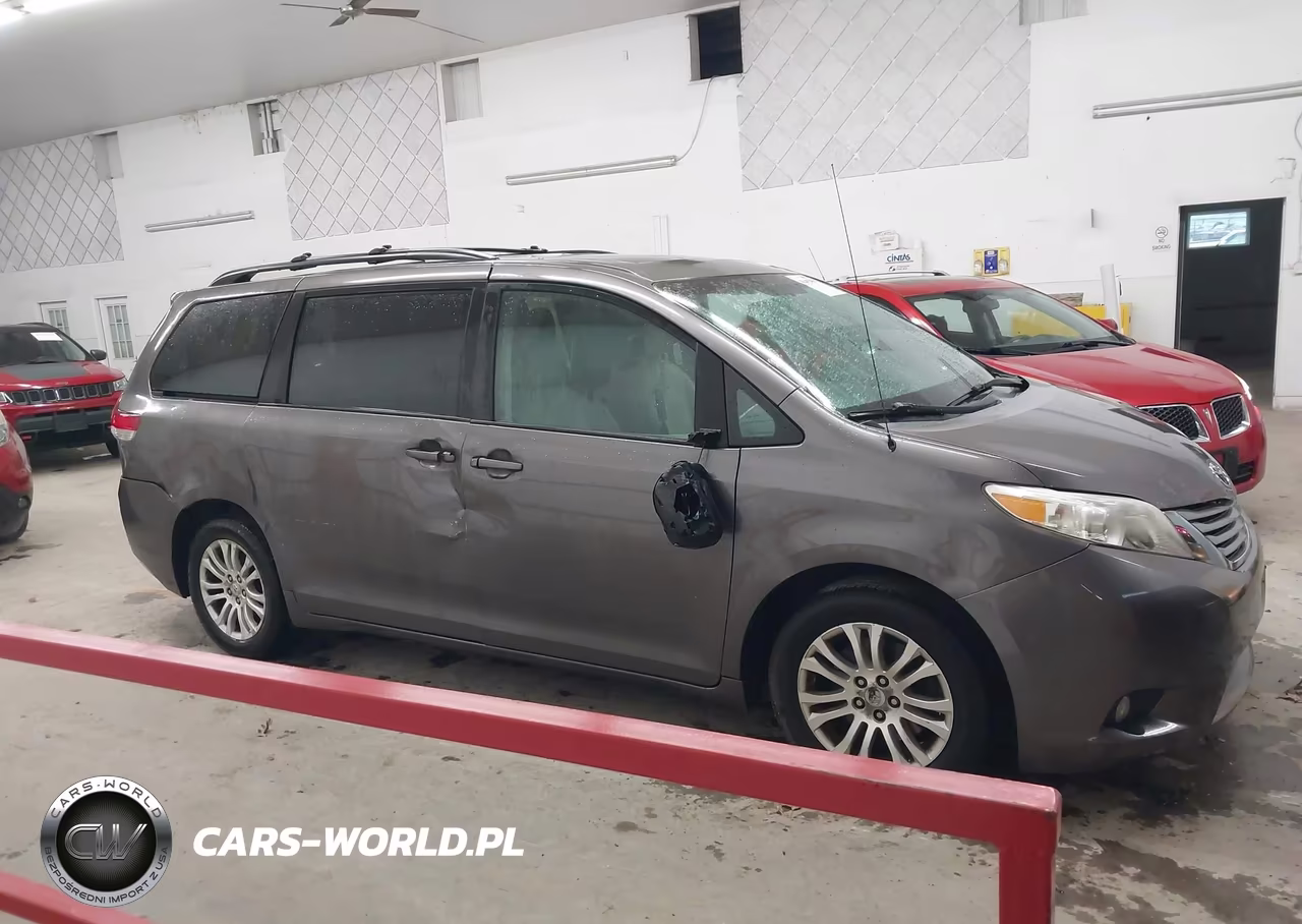 2012 Toyota Sienna Xle V6 8 Passenger VIN:5TDYK3DC2CS275650 - 13