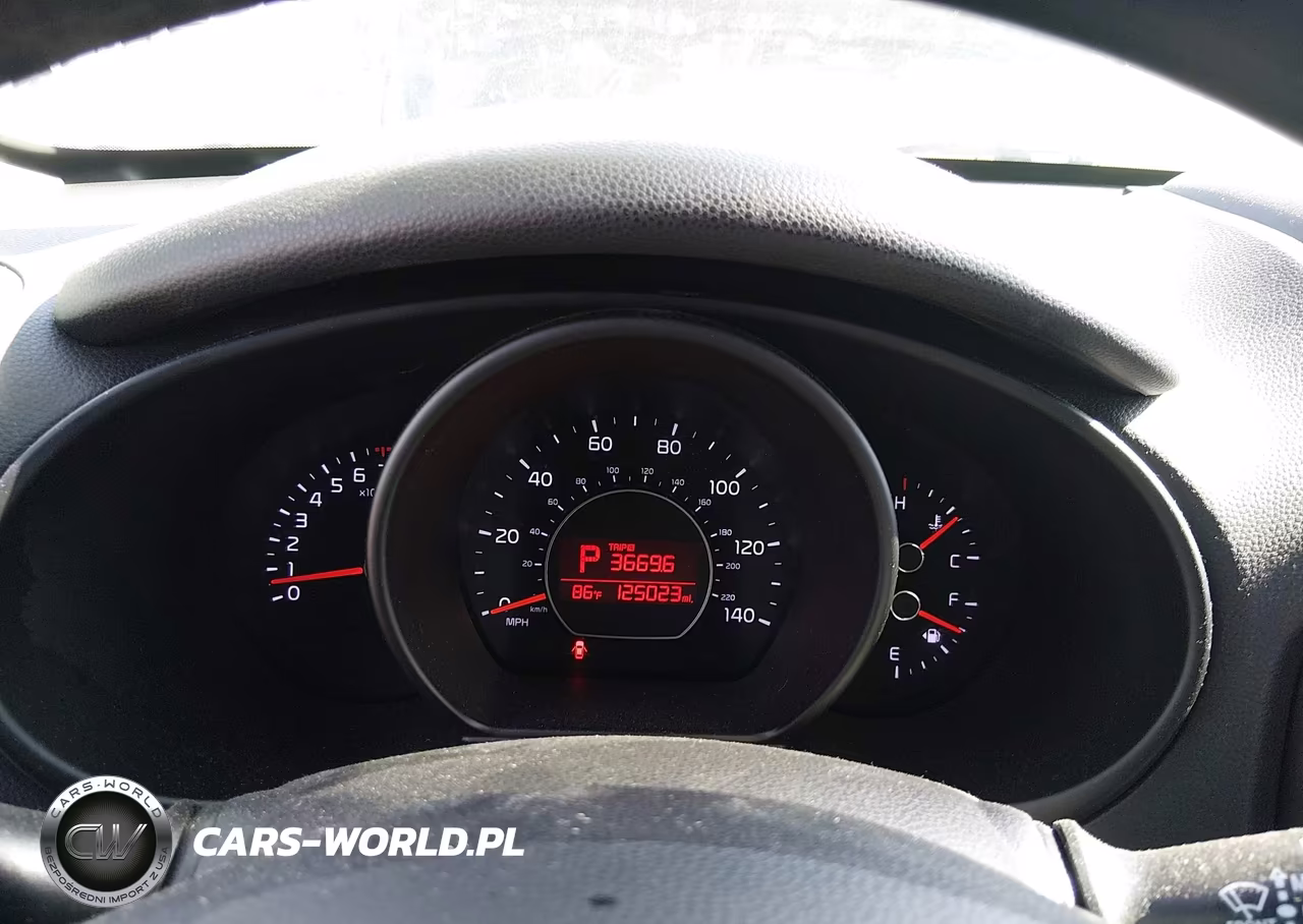 2015 Kia Soul VIN:KNDJN2A28F7785630 - 7