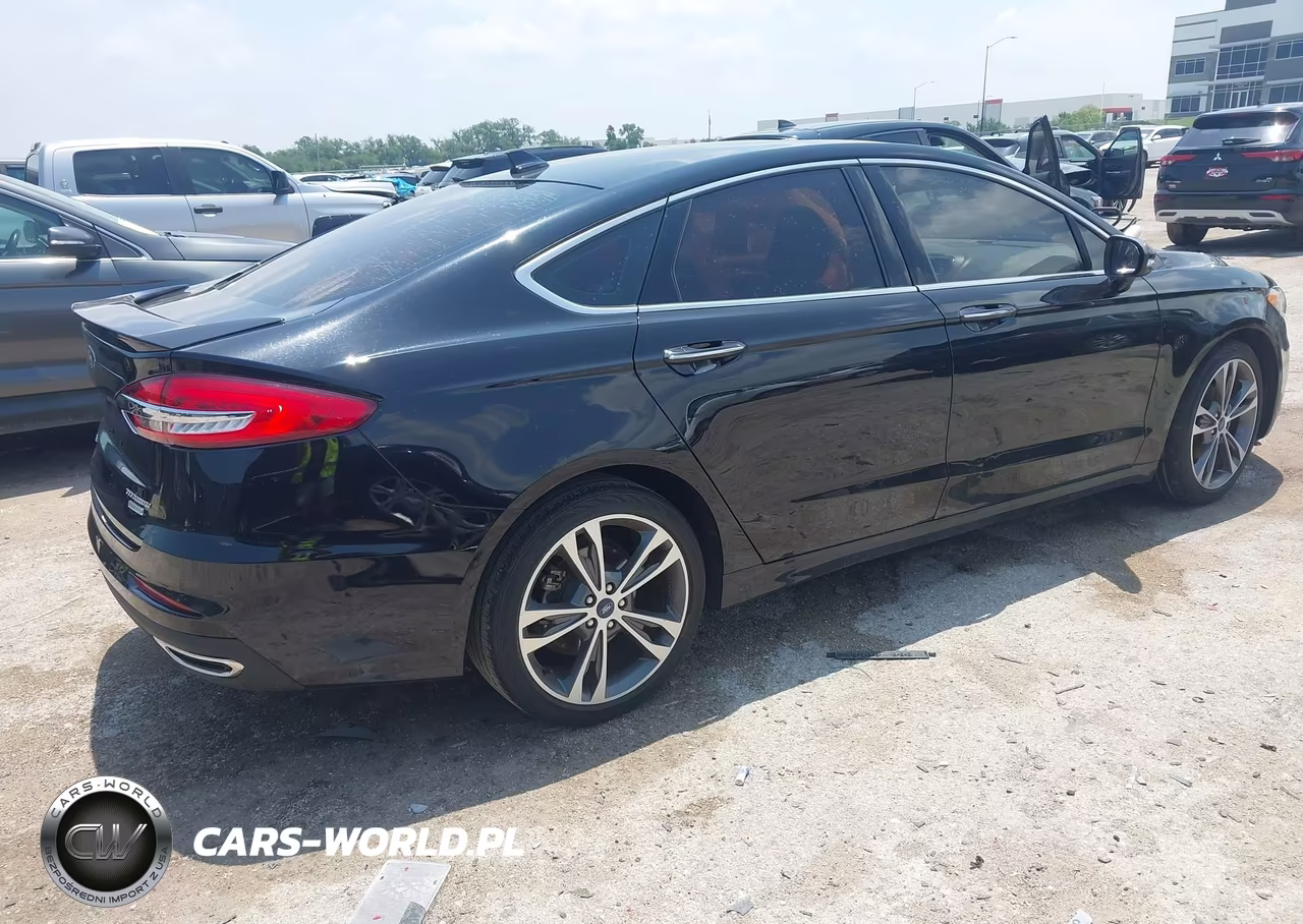 2019 Ford Fusion Titanium VIN:3FA6P0K9XKR286398 - 4