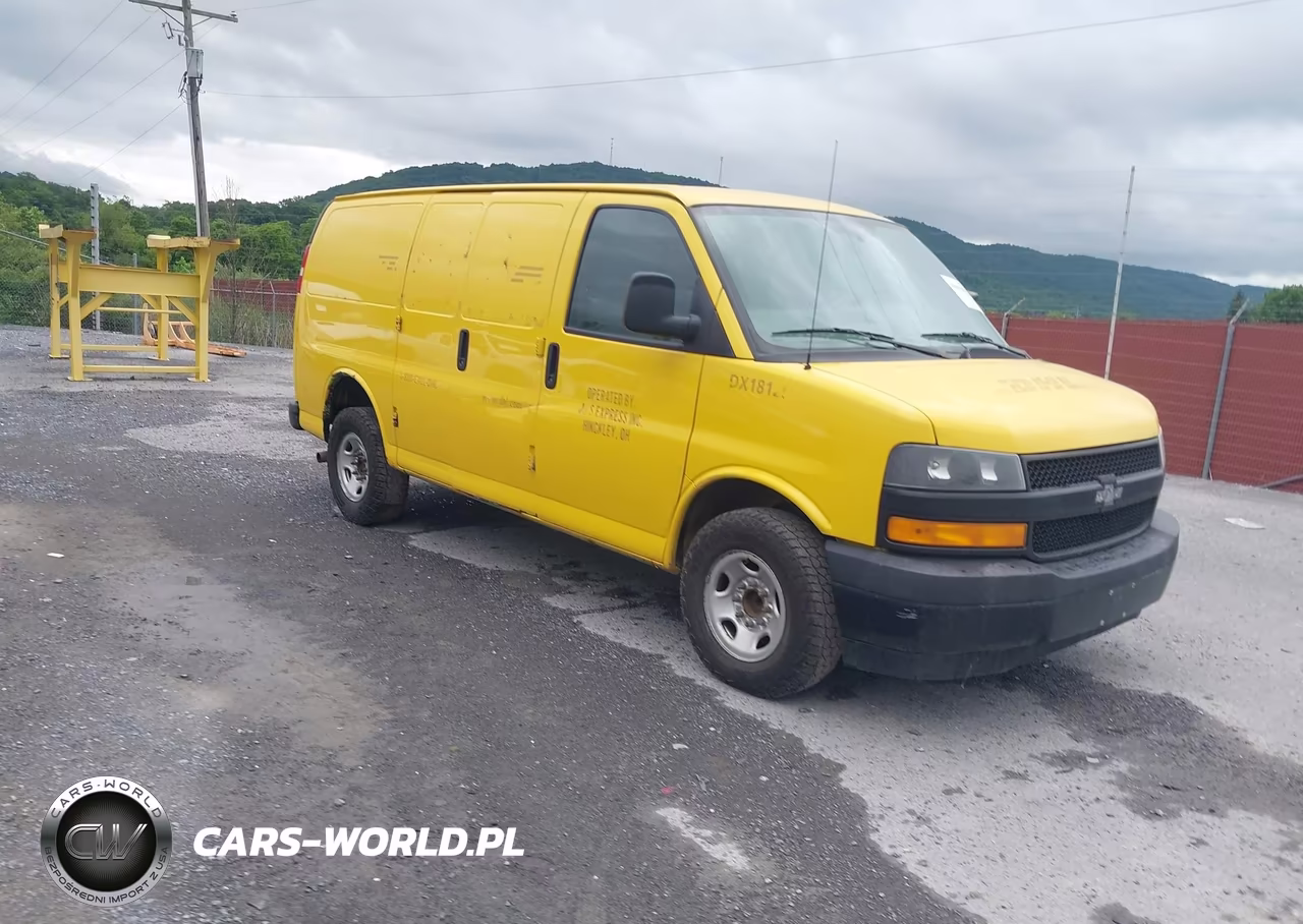 2018 Chevrolet Express 2500 Work Van – zdjęcie 1 z 16