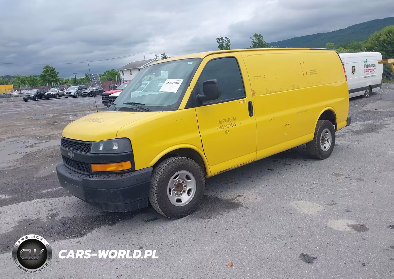 2018 Chevrolet Express 2500 Work Van VIN:1GCWGAFG1J1316695 - 2
