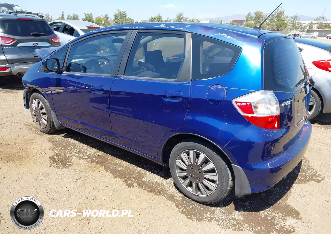 2012 Honda Fit VIN:JHMGE8G33CC015088 - 3