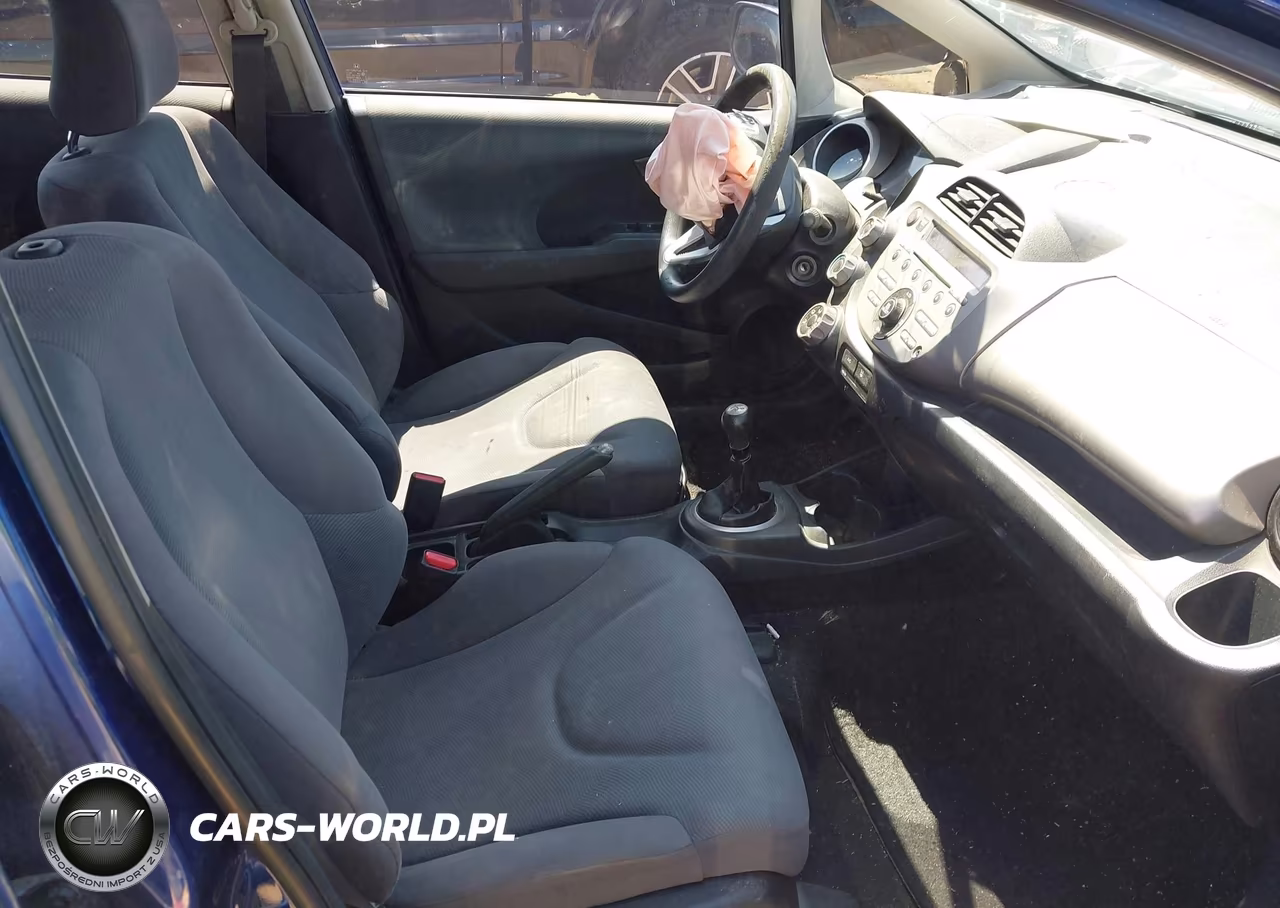 2012 Honda Fit VIN:JHMGE8G33CC015088 - 5