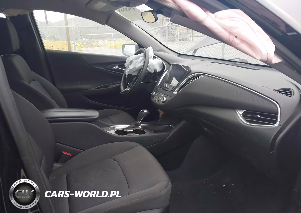 2019 Chevrolet Malibu Lt VIN:1G1ZD5ST3KF190644 - 5