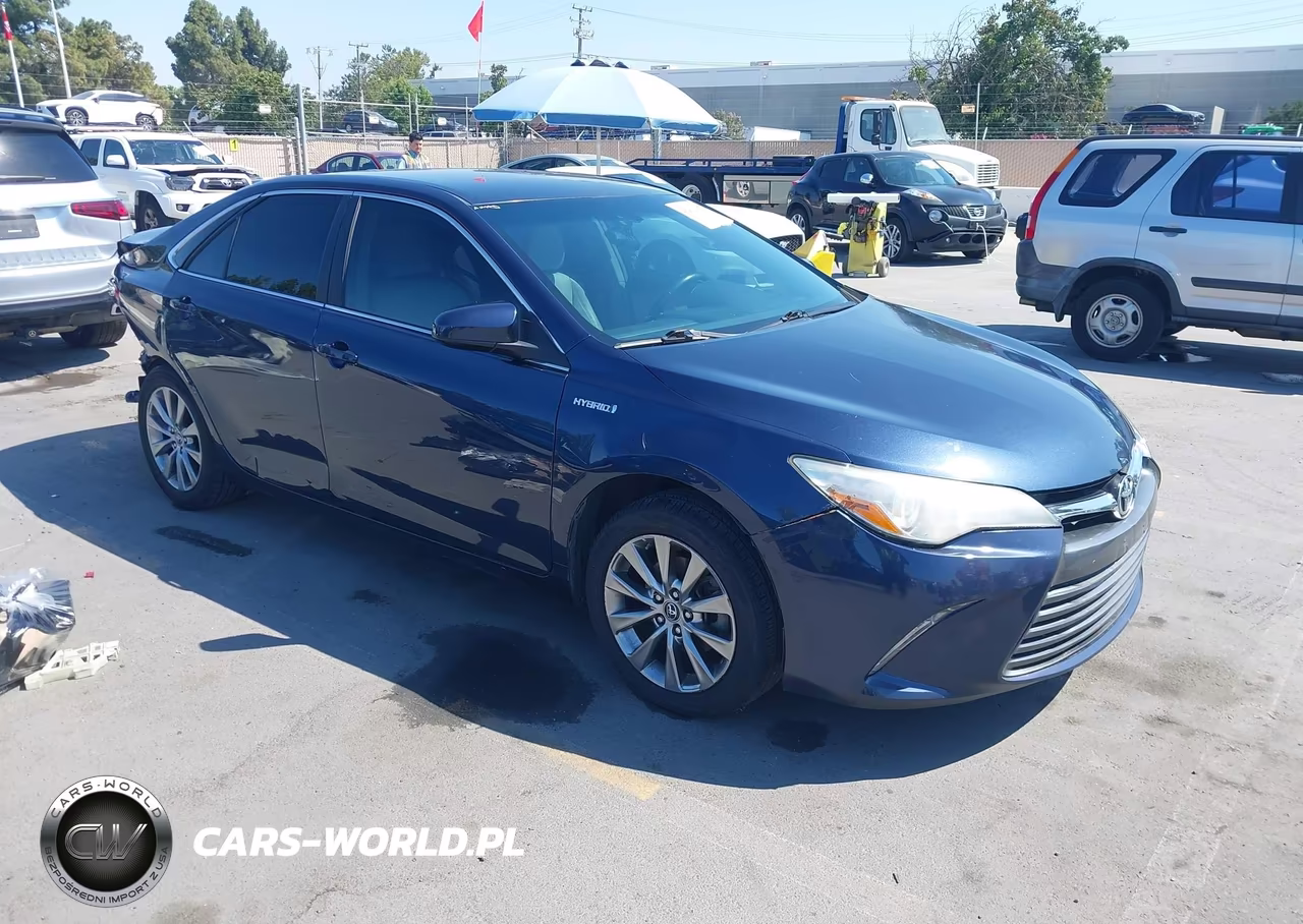 2015 Toyota Camry Hybrid Xle