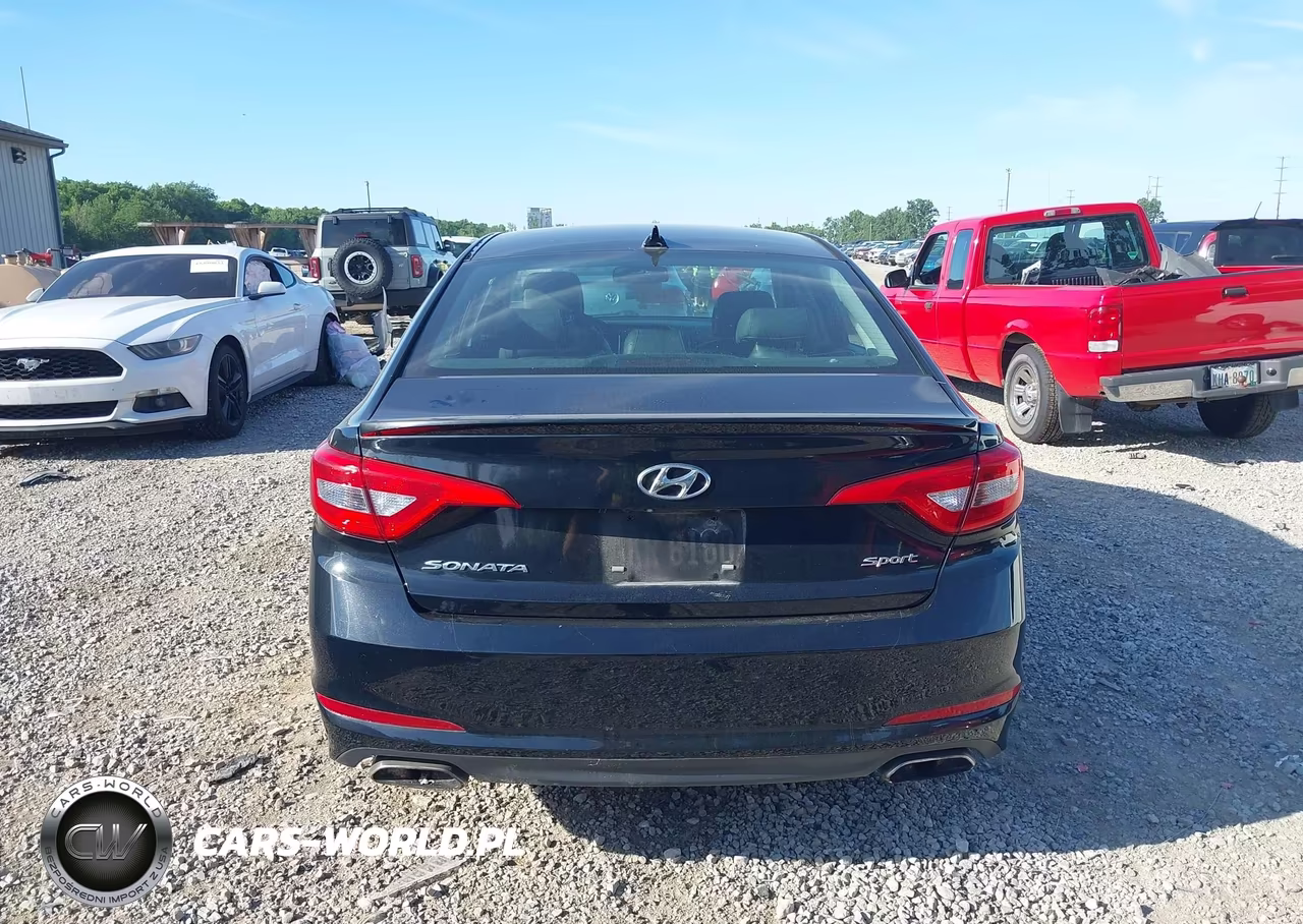 2015 Hyundai Sonata Sport VIN:5NPE34AF8FH092512 - 16