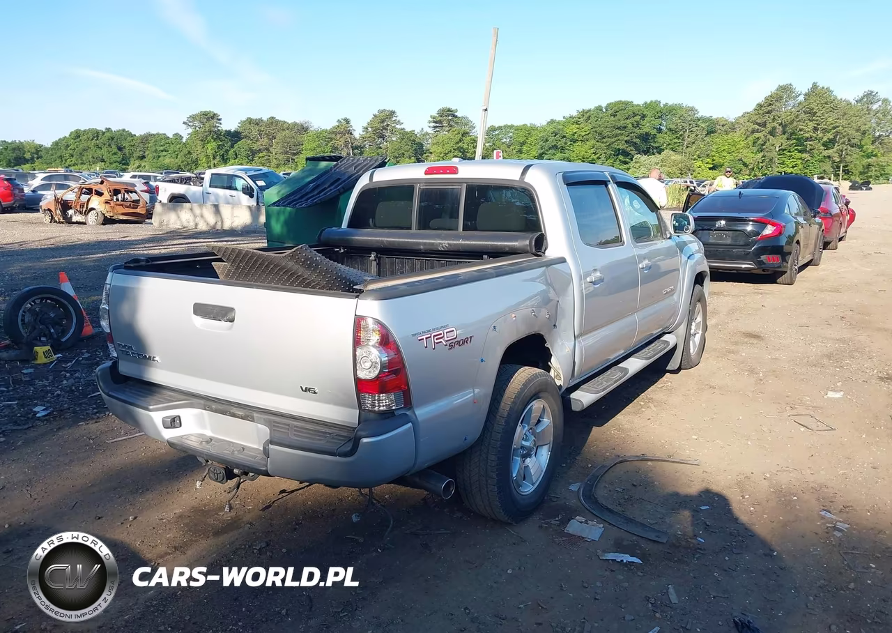 2010 Toyota Tacoma Base V6 VIN:3TMLU4EN1AM051406 - 4