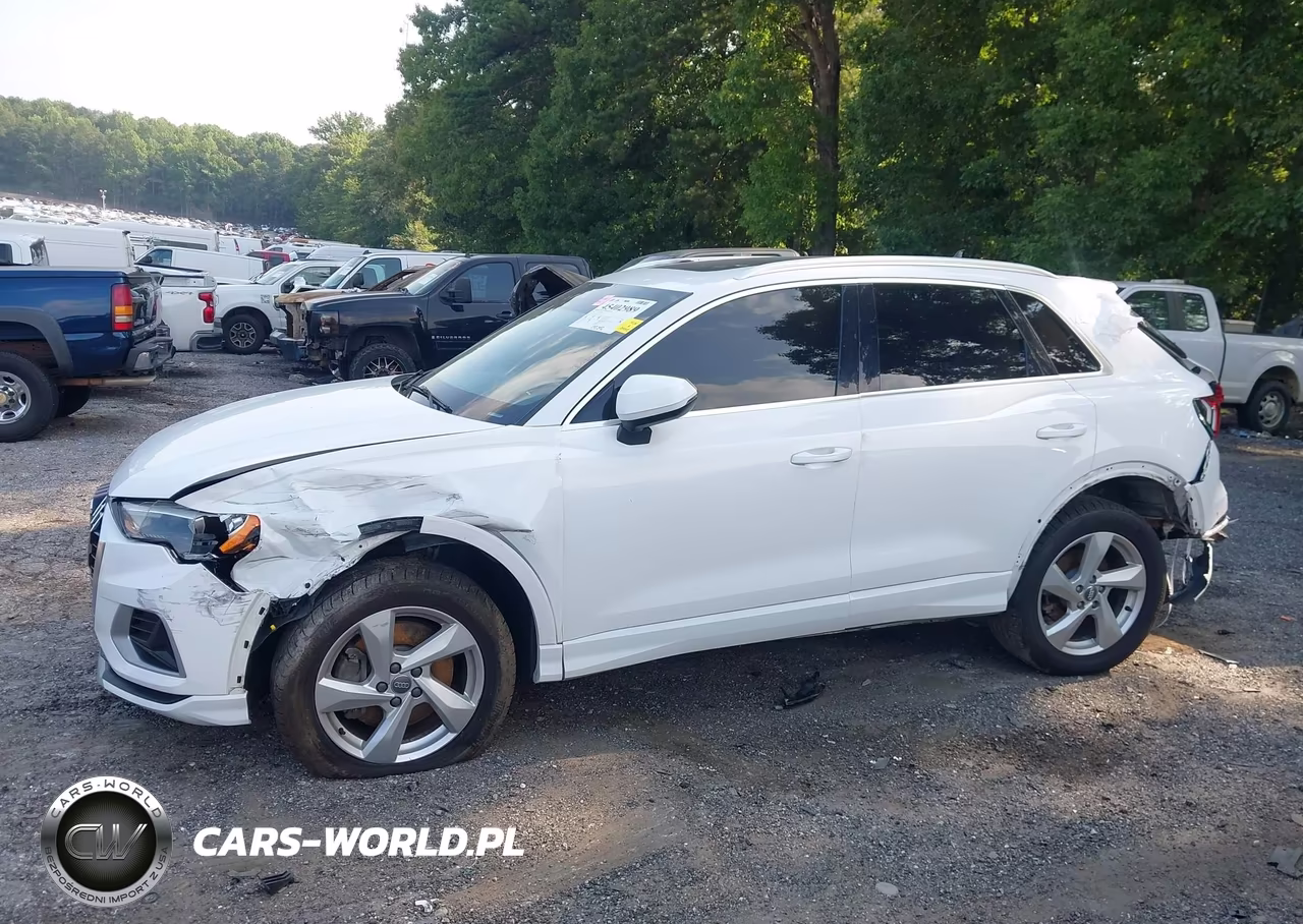 2019 Audi Q3 2.0T Premium VIN:WA1AECF3XK1079127 - 14