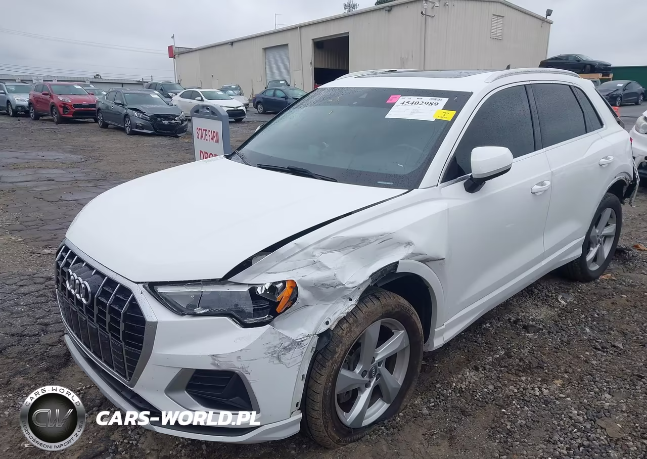 2019 Audi Q3 2.0T Premium VIN:WA1AECF3XK1079127 - 17