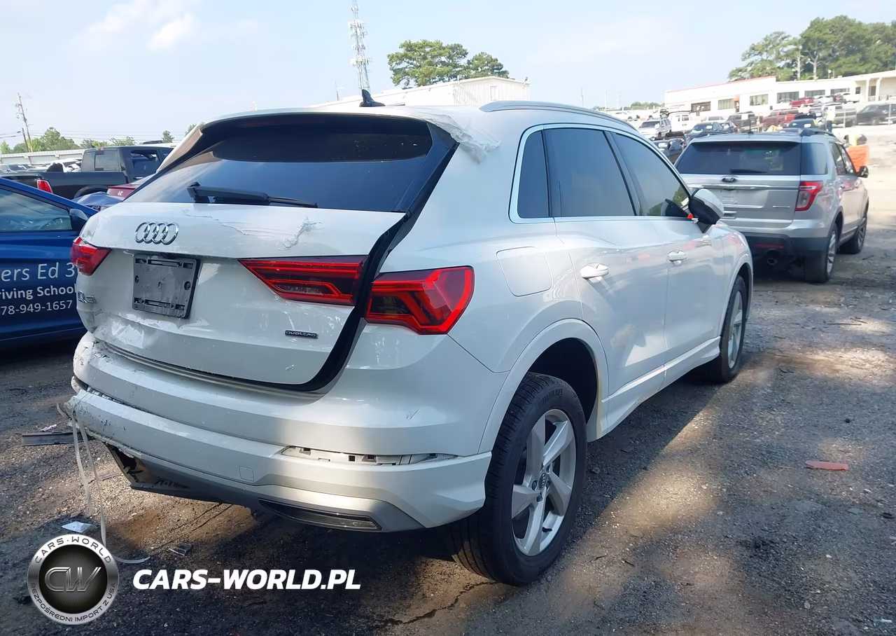 2019 Audi Q3 2.0T Premium VIN:WA1AECF3XK1079127 - 4